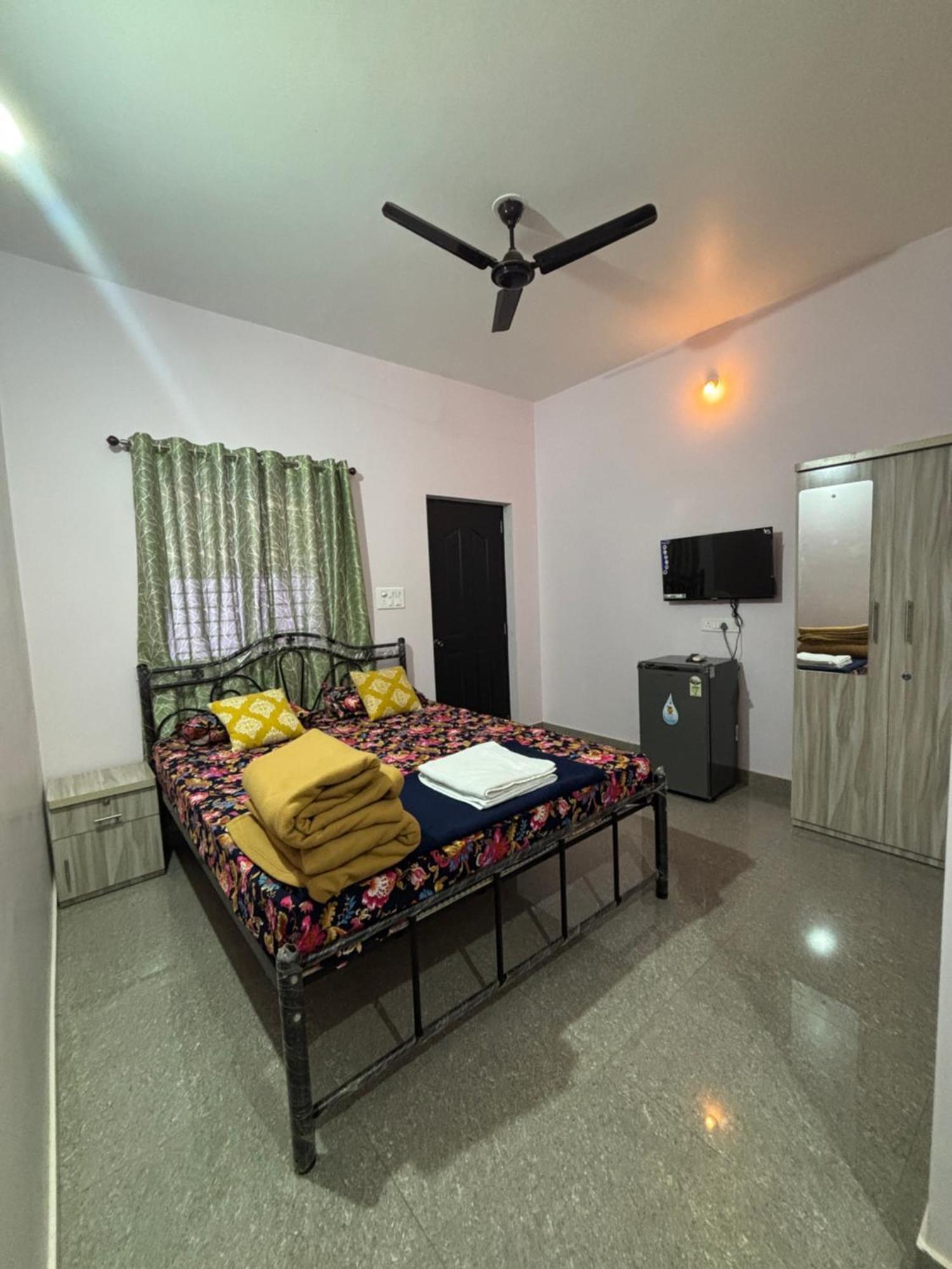 Hostel Tamasha Goa Vagator Exterior foto